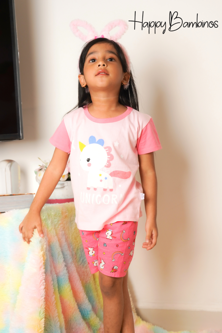 Home 48 TINY UNICORN STAR T shirt & short suit